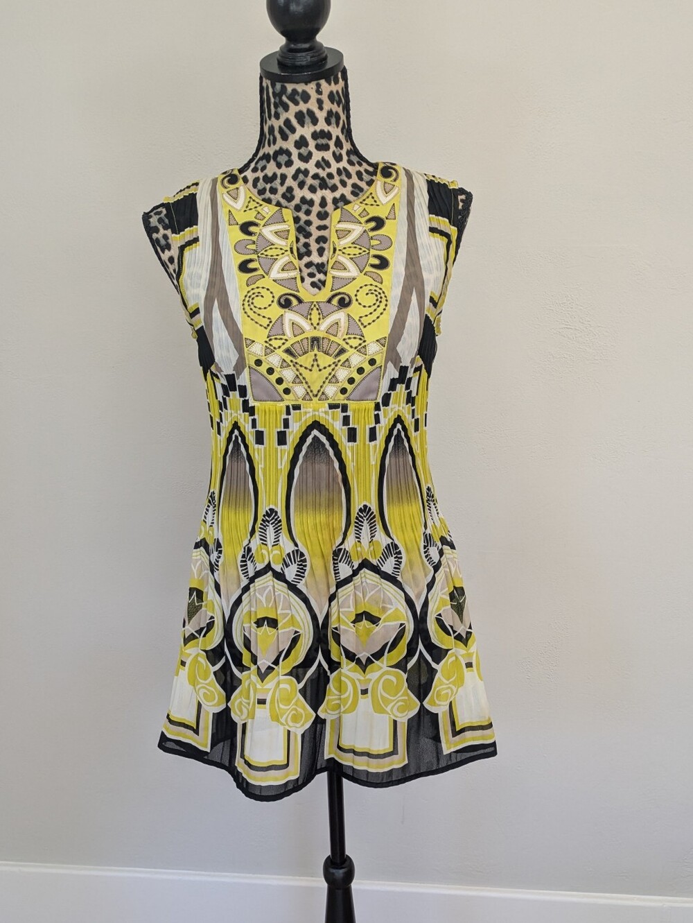 Size 4 embroidered tunic dress